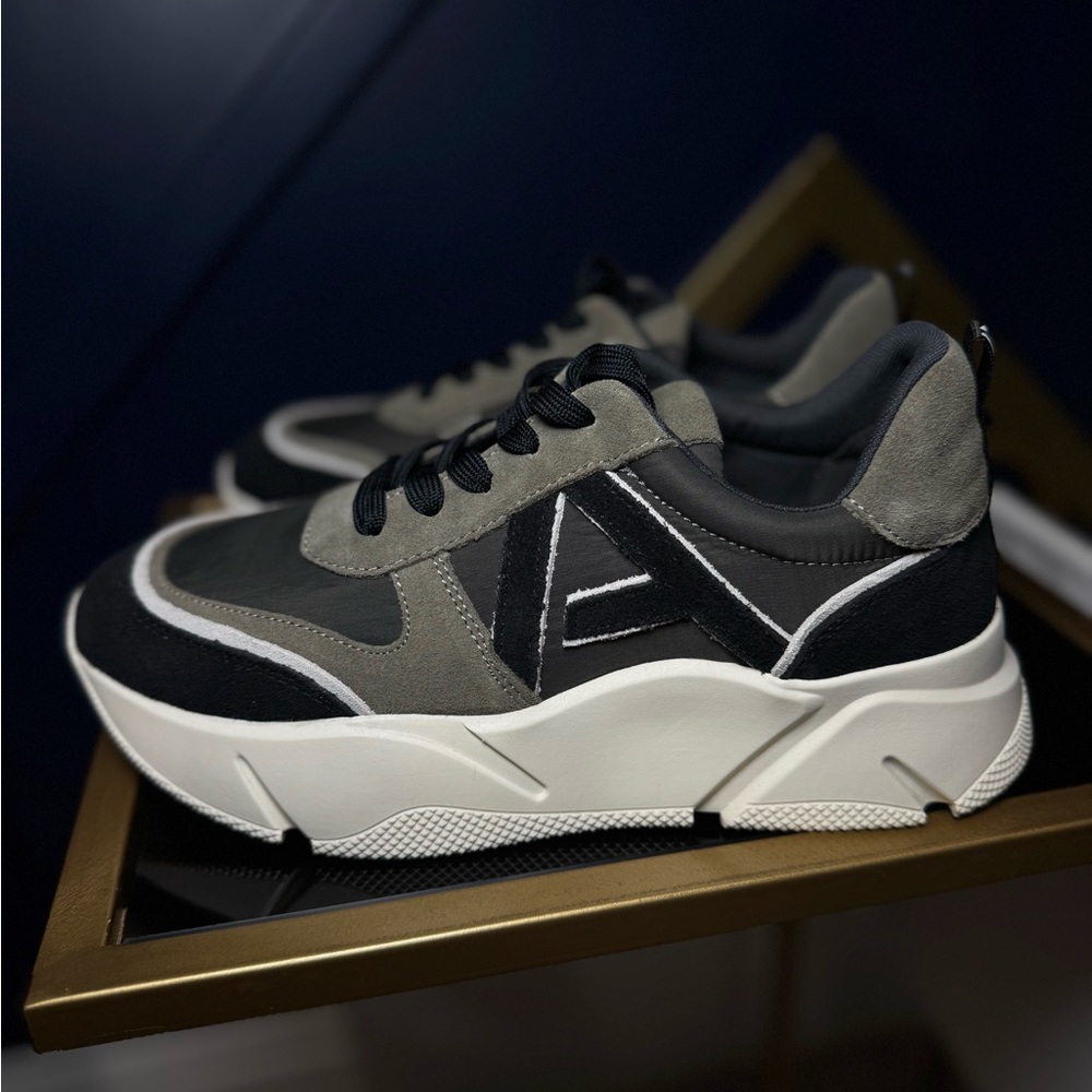 Adolfo Dominguez Gray and Navy Women's Sneakers